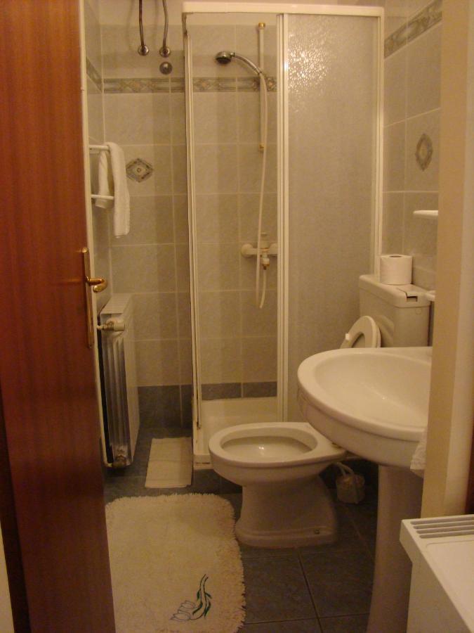 Apartments And Rooms With Parking Space Pag - 13060 Pag Town Exterior foto